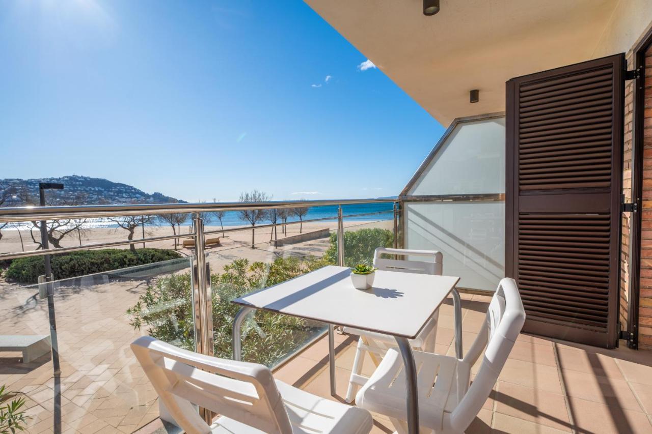 Apartamento Rhodes Vista Al Mar Lägenhet Rosas Exteriör bild